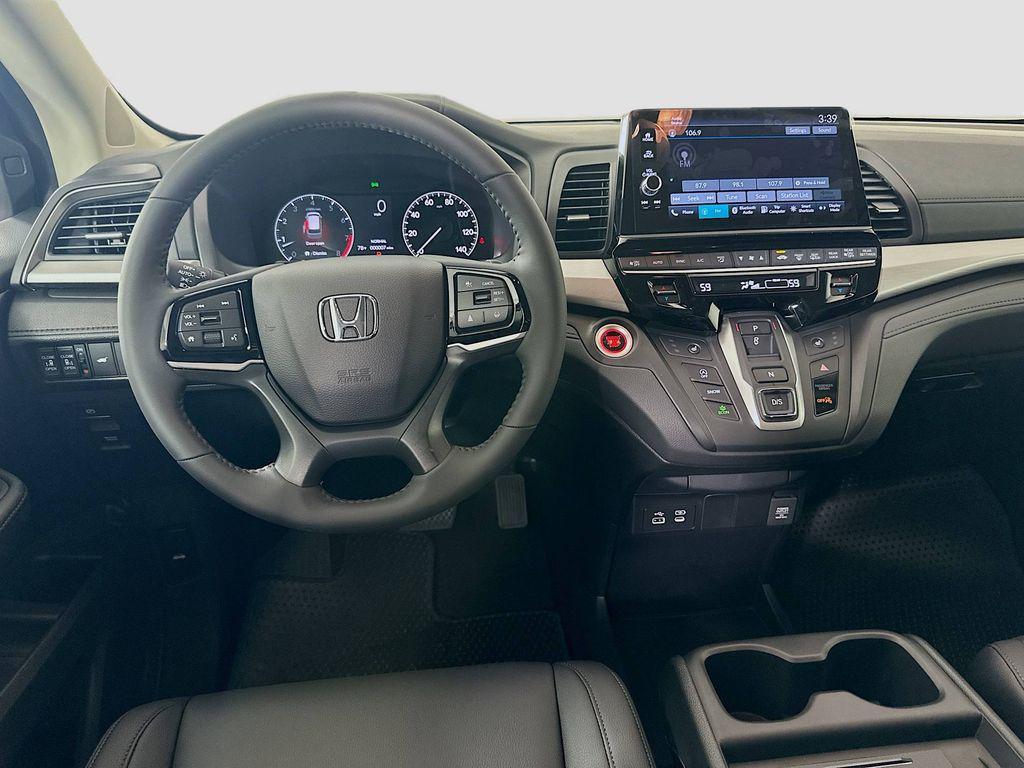 new 2026 Honda Odyssey car, priced at $44,290