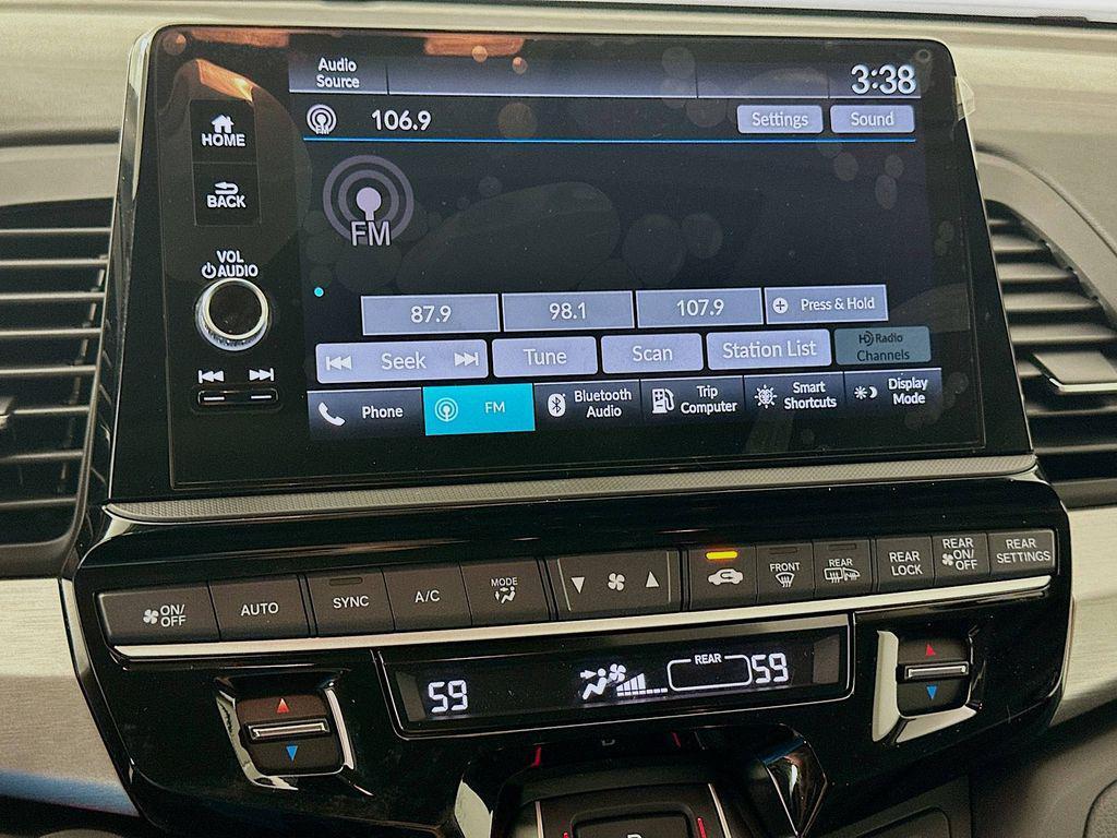 new 2026 Honda Odyssey car, priced at $44,290