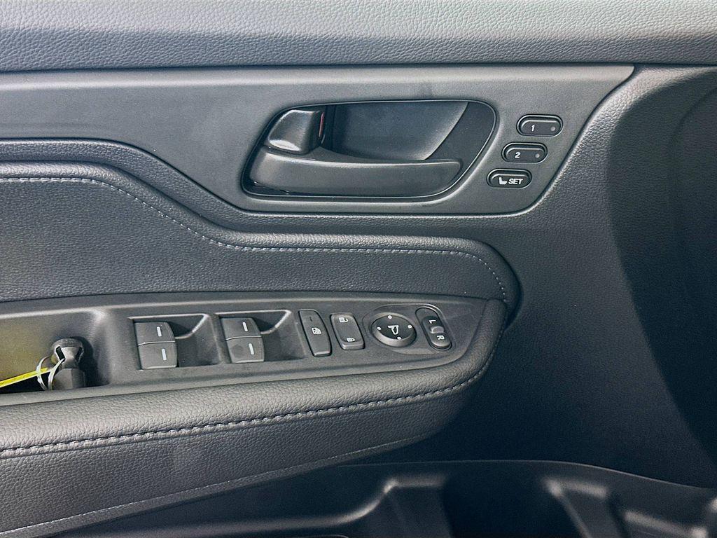 new 2026 Honda Odyssey car, priced at $44,290