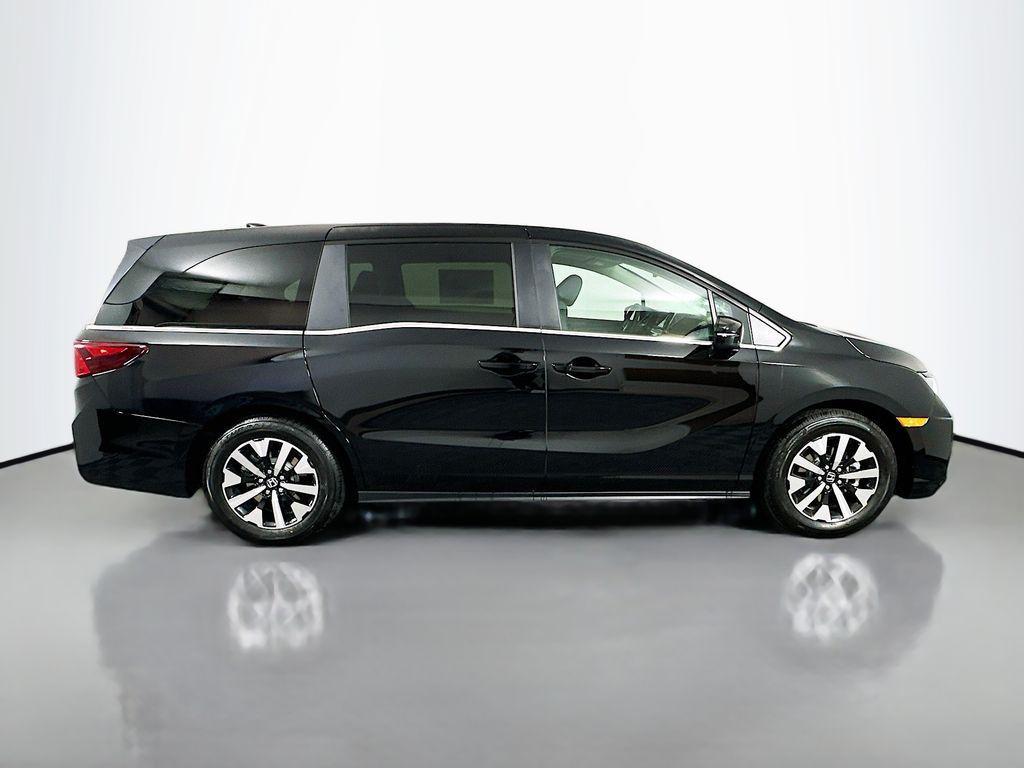 new 2026 Honda Odyssey car, priced at $44,290