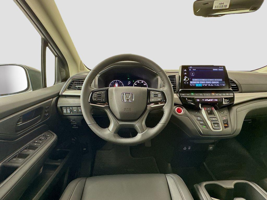 new 2026 Honda Odyssey car, priced at $44,885