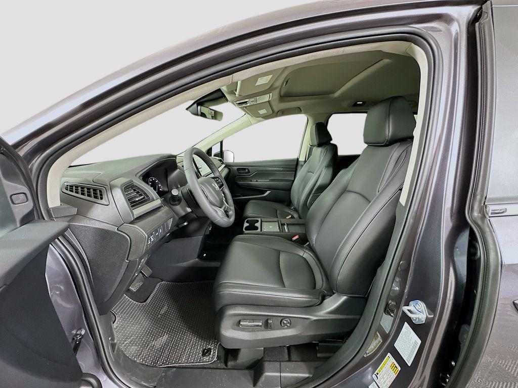 new 2026 Honda Odyssey car, priced at $44,885