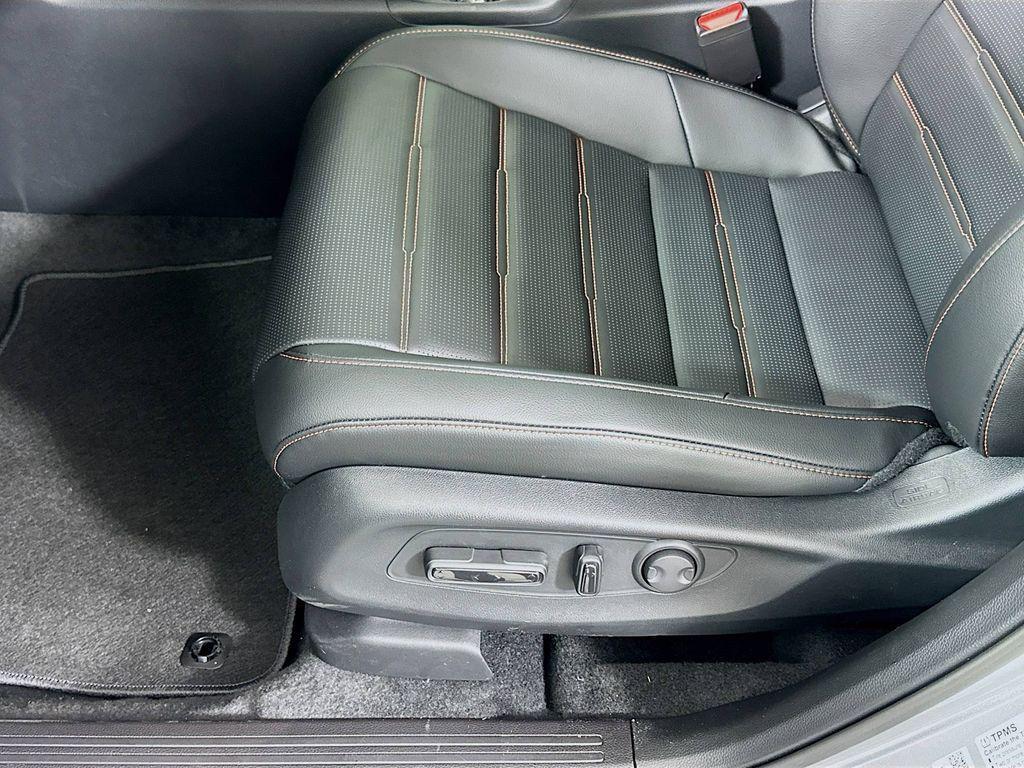 new 2026 Honda CR-V Hybrid car, priced at $40,175