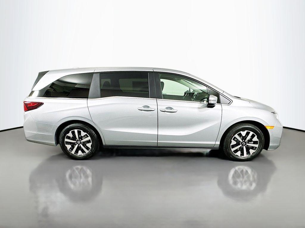 new 2026 Honda Odyssey car, priced at $44,290