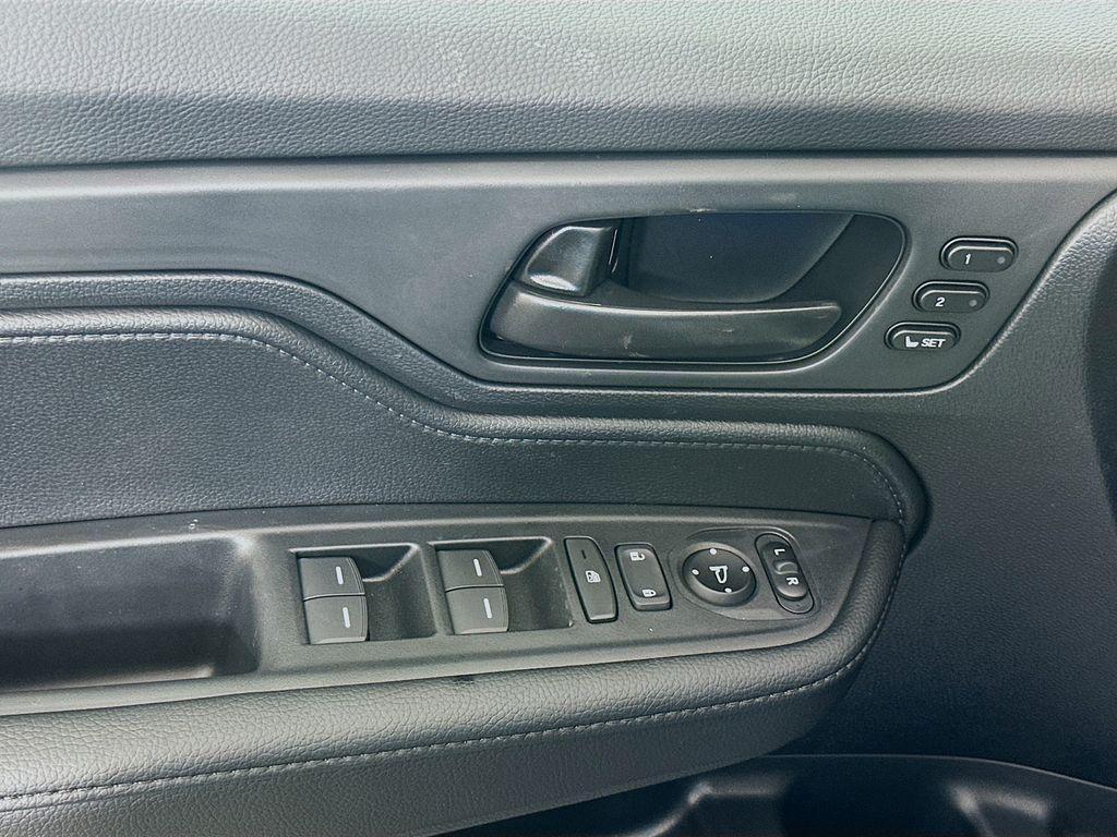 new 2026 Honda Odyssey car, priced at $44,290