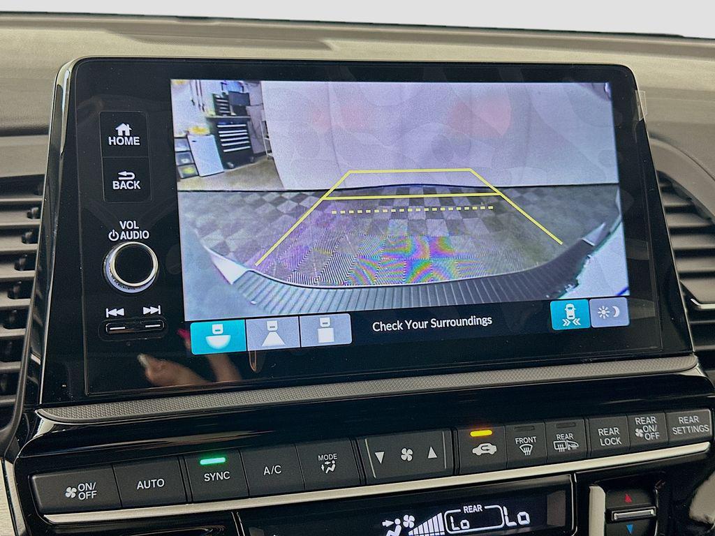 new 2026 Honda Odyssey car, priced at $44,290