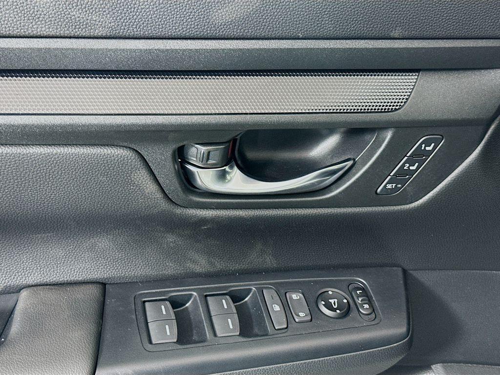 new 2026 Honda CR-V Hybrid car, priced at $40,630