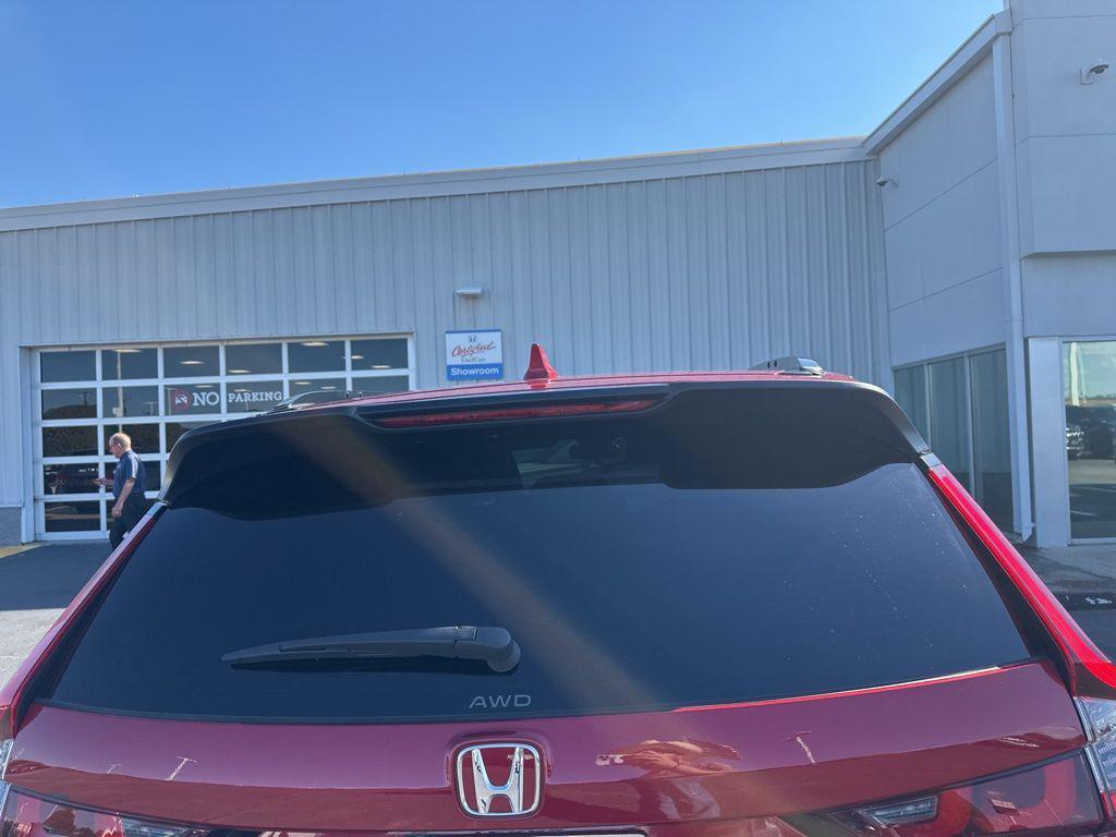 used 2025 Honda CR-V Hybrid car, priced at $34,500