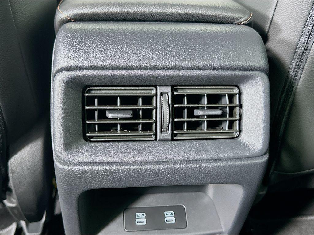 new 2026 Honda CR-V Hybrid car, priced at $40,175