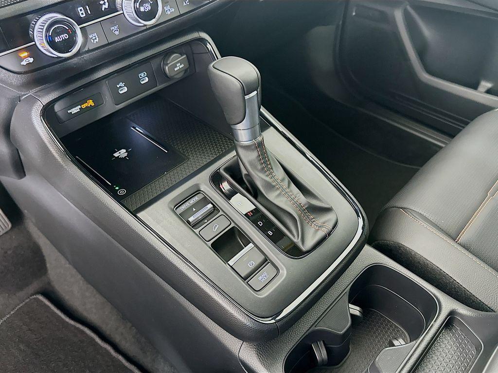 new 2026 Honda CR-V Hybrid car, priced at $40,175