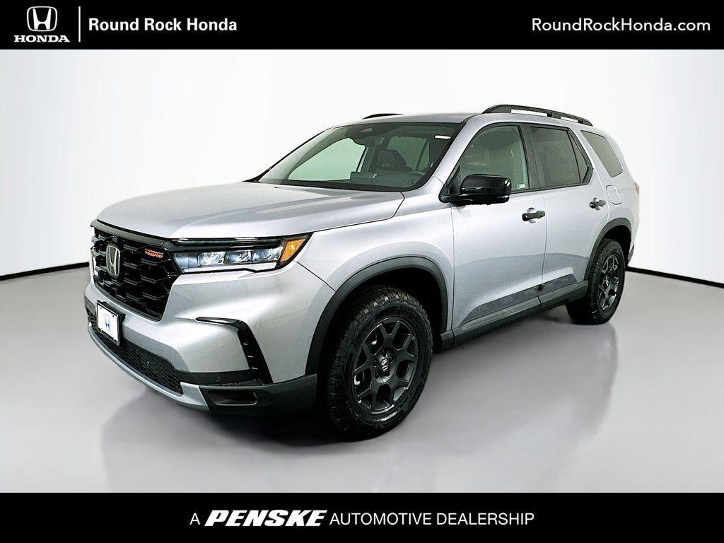 new 2025 Honda Pilot car, priced at $51,375