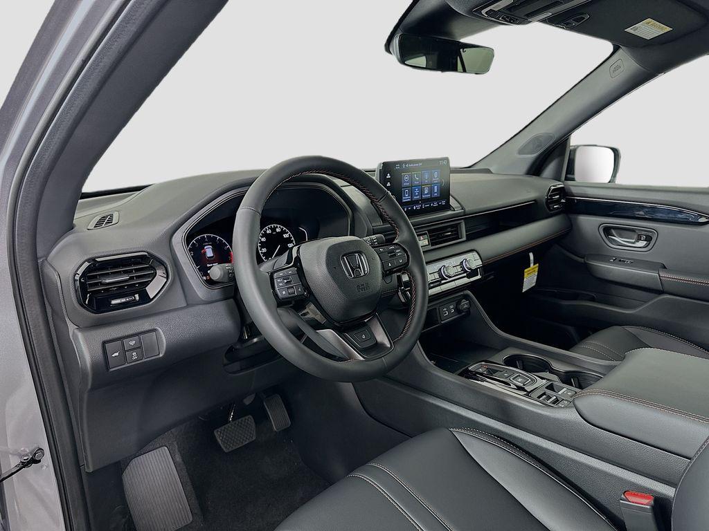 new 2025 Honda Pilot car, priced at $51,375