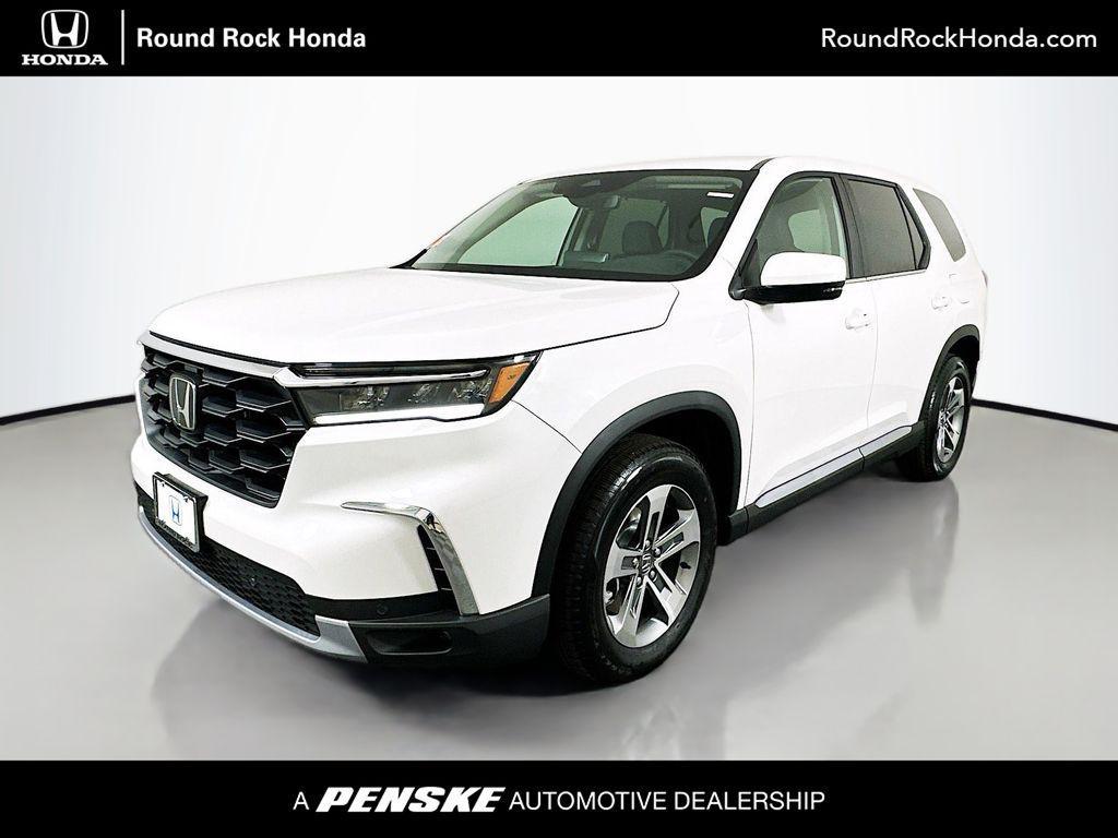 new 2025 Honda Pilot car, priced at $48,985