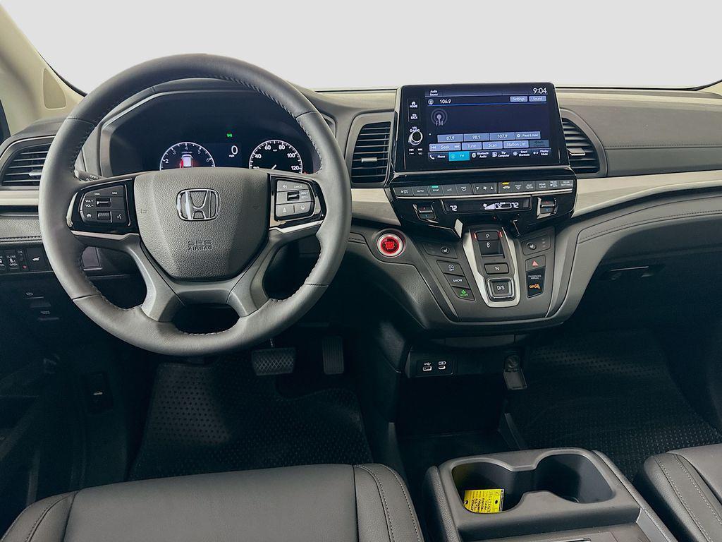 new 2026 Honda Odyssey car, priced at $44,290