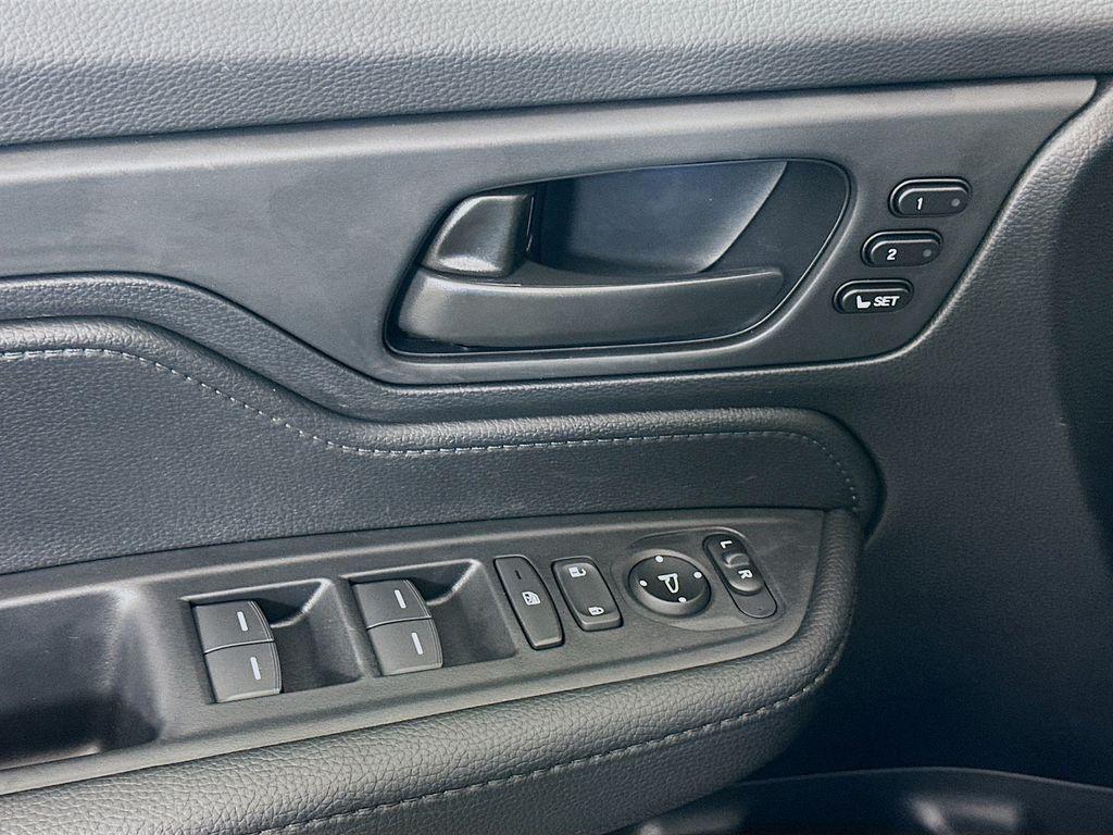 new 2026 Honda Odyssey car, priced at $44,290