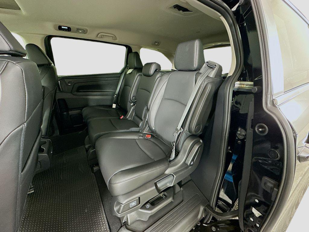 new 2026 Honda Odyssey car, priced at $44,290