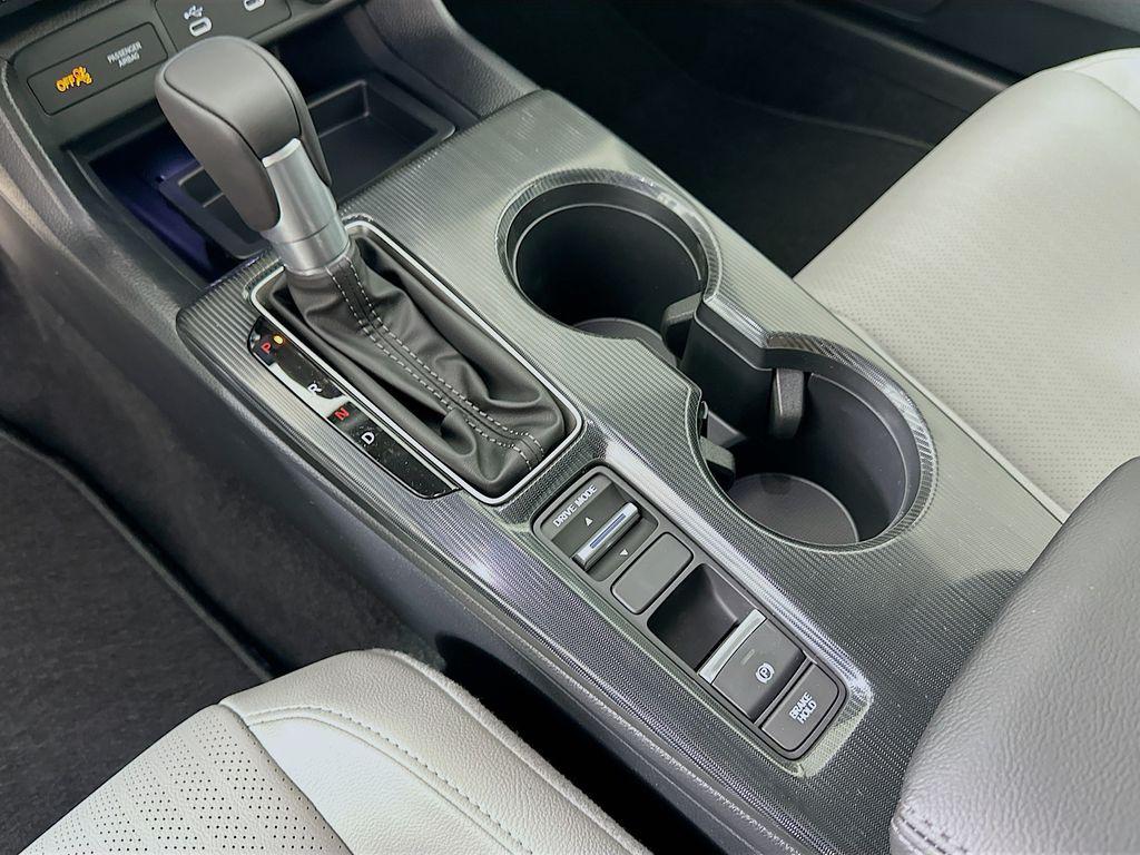 new 2026 Honda Civic Hybrid car, priced at $34,690