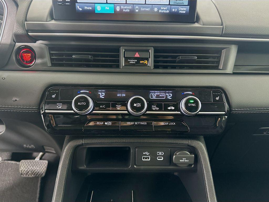 new 2025 Honda Pilot car, priced at $45,450