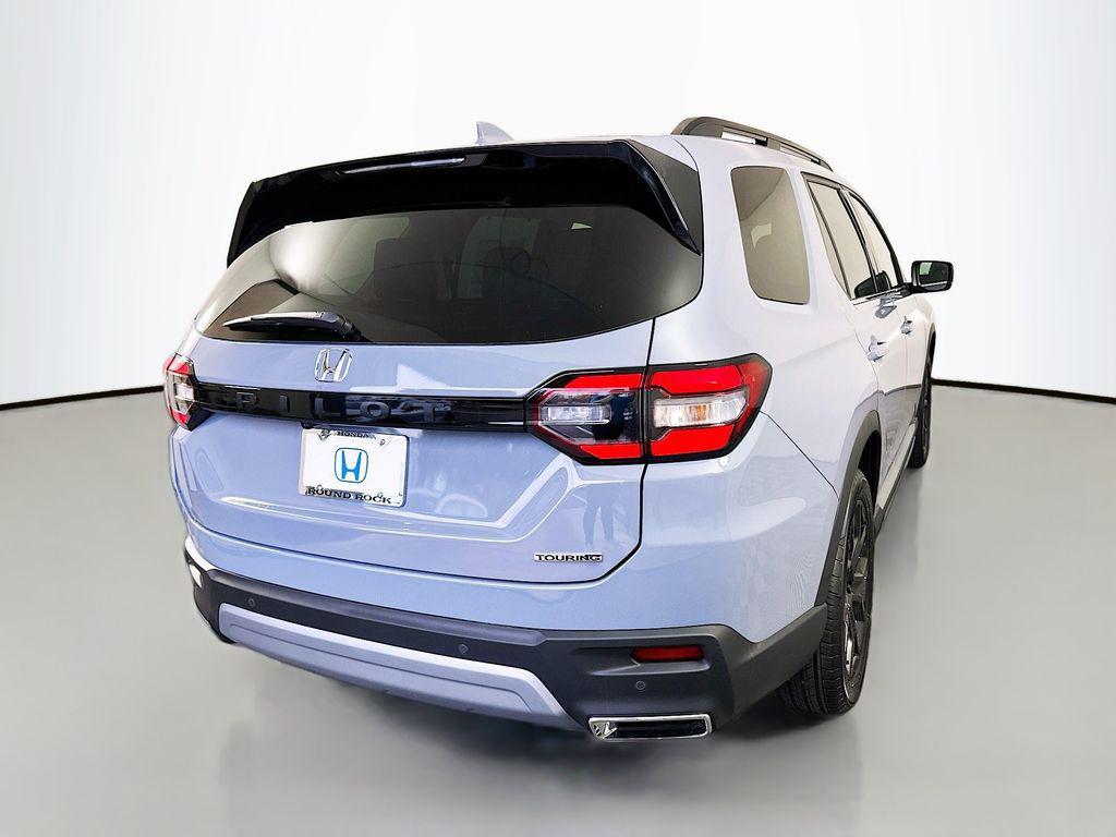 new 2025 Honda Pilot car, priced at $51,650