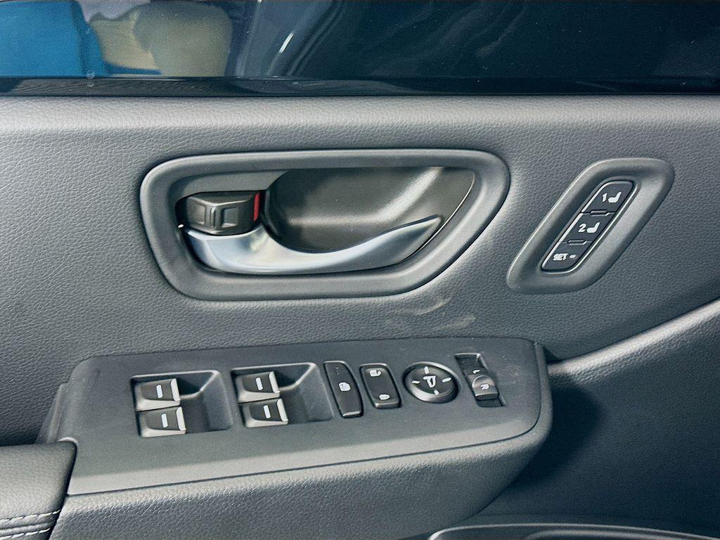 new 2025 Honda Pilot car, priced at $51,650