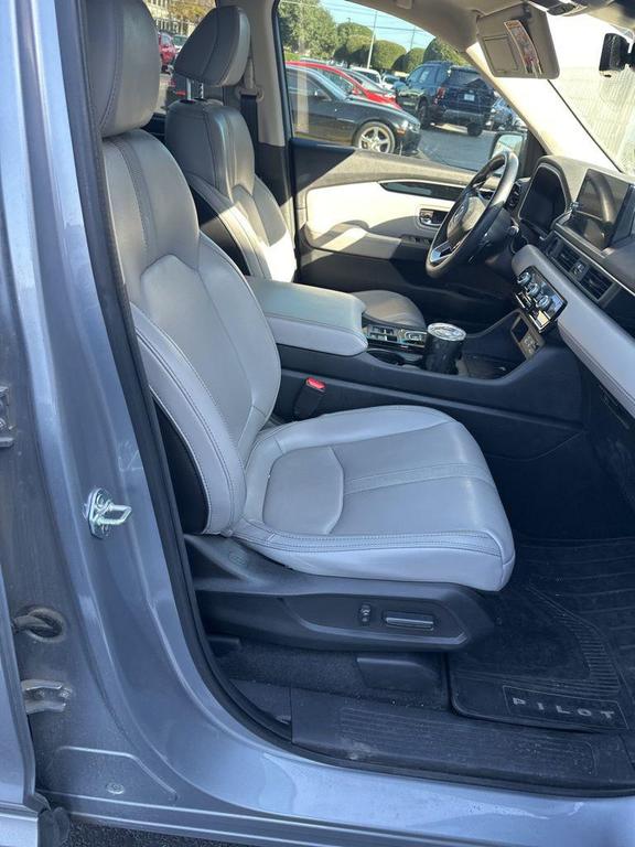 used 2023 Honda Pilot car, priced at $34,700