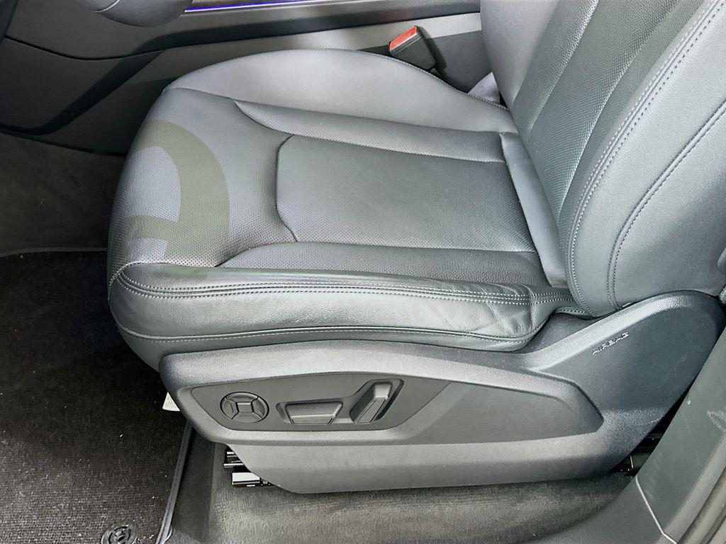 used 2022 Audi Q7 car, priced at $37,300