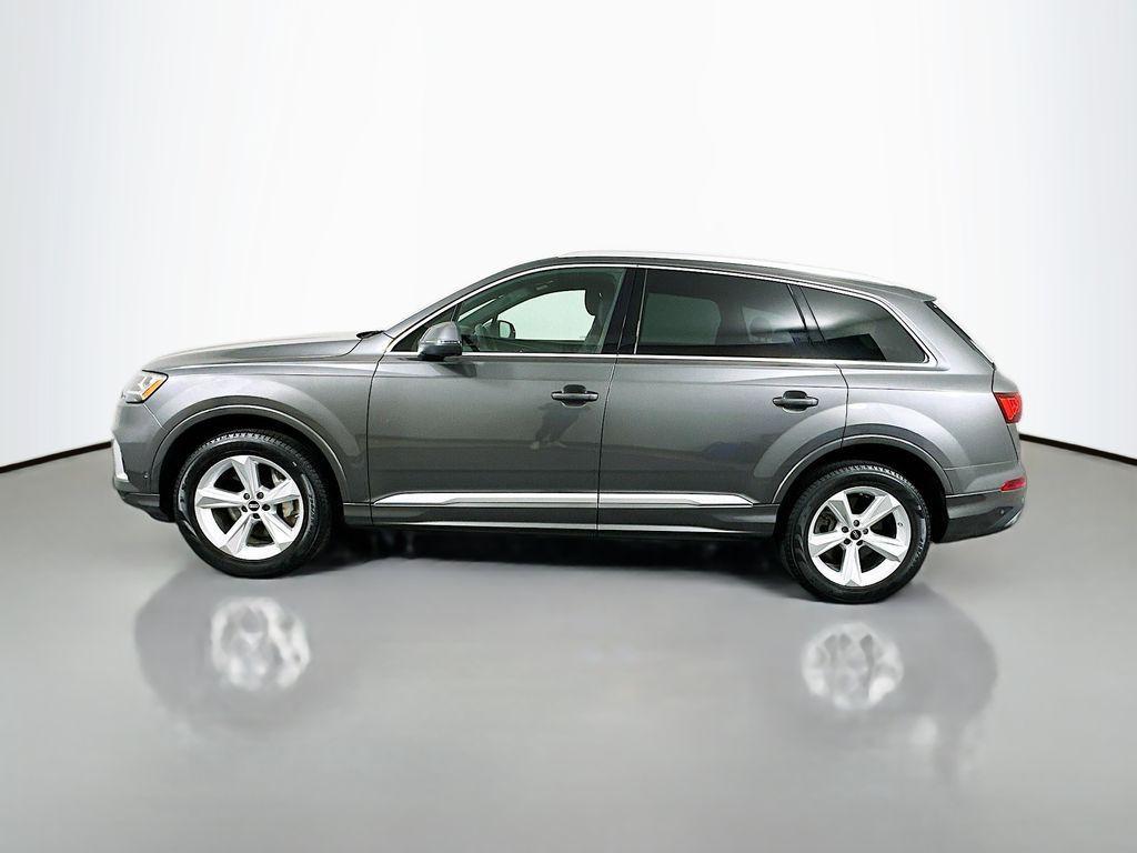 used 2022 Audi Q7 car, priced at $37,300