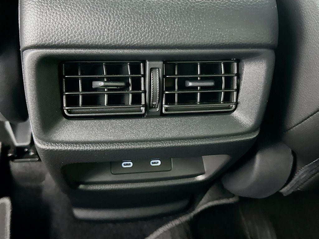 new 2026 Honda CR-V Hybrid car, priced at $40,175