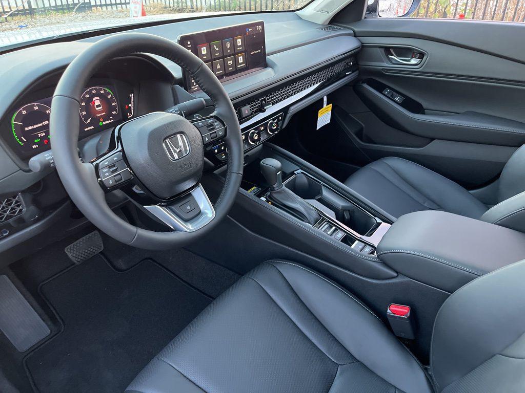 new 2025 Honda Accord Hybrid car, priced at $40,950
