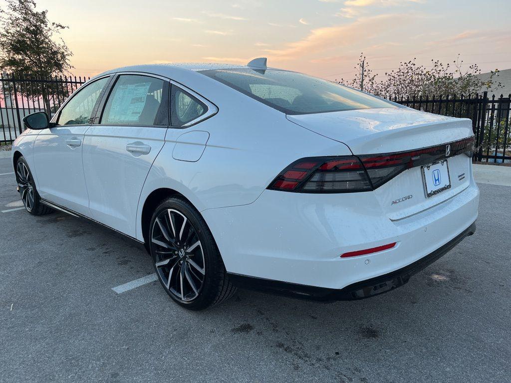 new 2025 Honda Accord Hybrid car, priced at $40,950