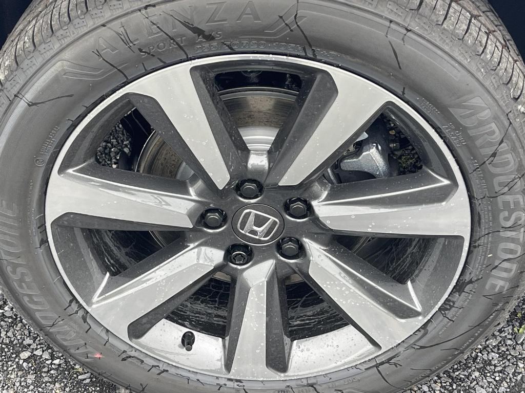new 2025 Honda Pilot car, priced at $54,985