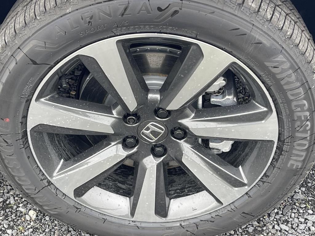 new 2025 Honda Pilot car, priced at $54,985