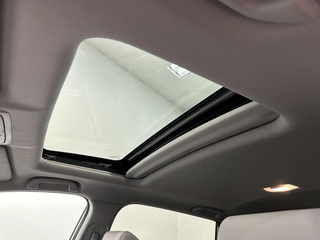 used 2020 Honda CR-V car, priced at $29,995