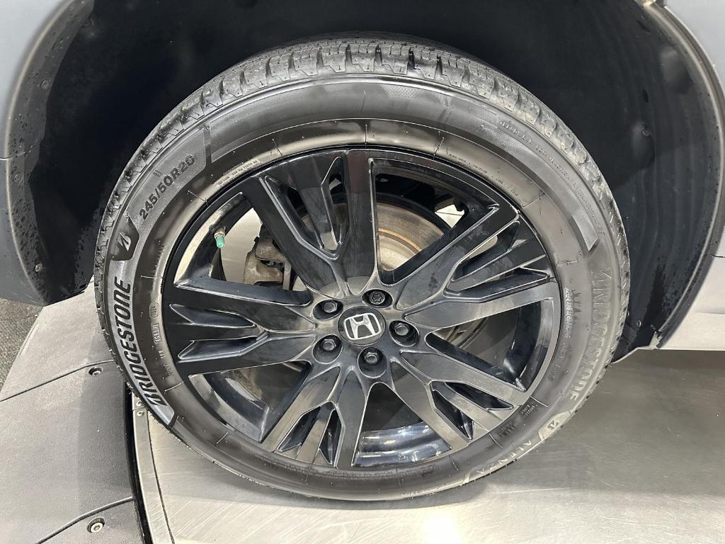 used 2022 Honda Pilot car, priced at $25,995