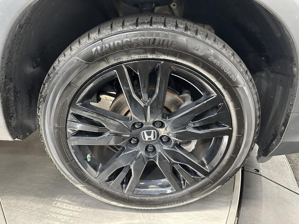 used 2022 Honda Pilot car, priced at $25,995
