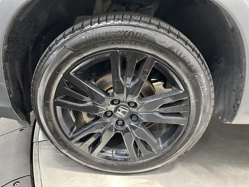 used 2022 Honda Pilot car, priced at $25,995