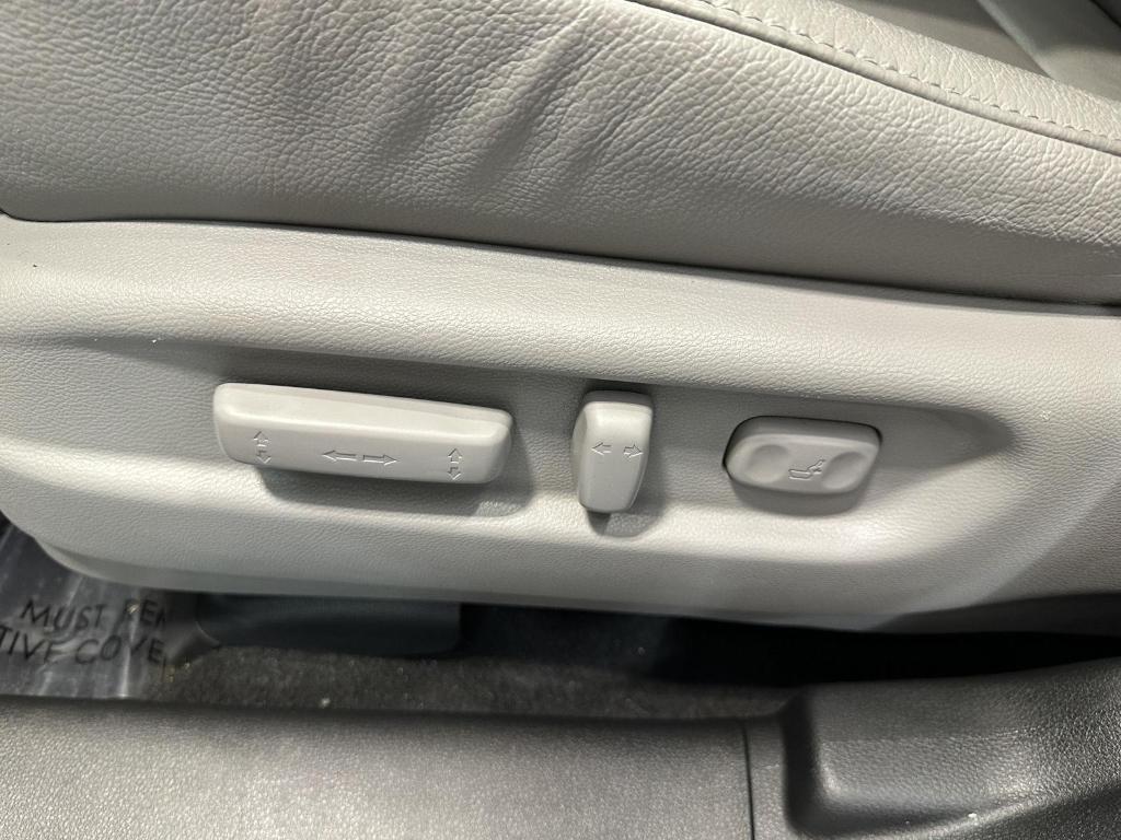 used 2022 Honda Pilot car, priced at $25,995