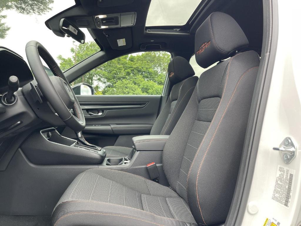 new 2026 Honda CR-V Hybrid car, priced at $40,650