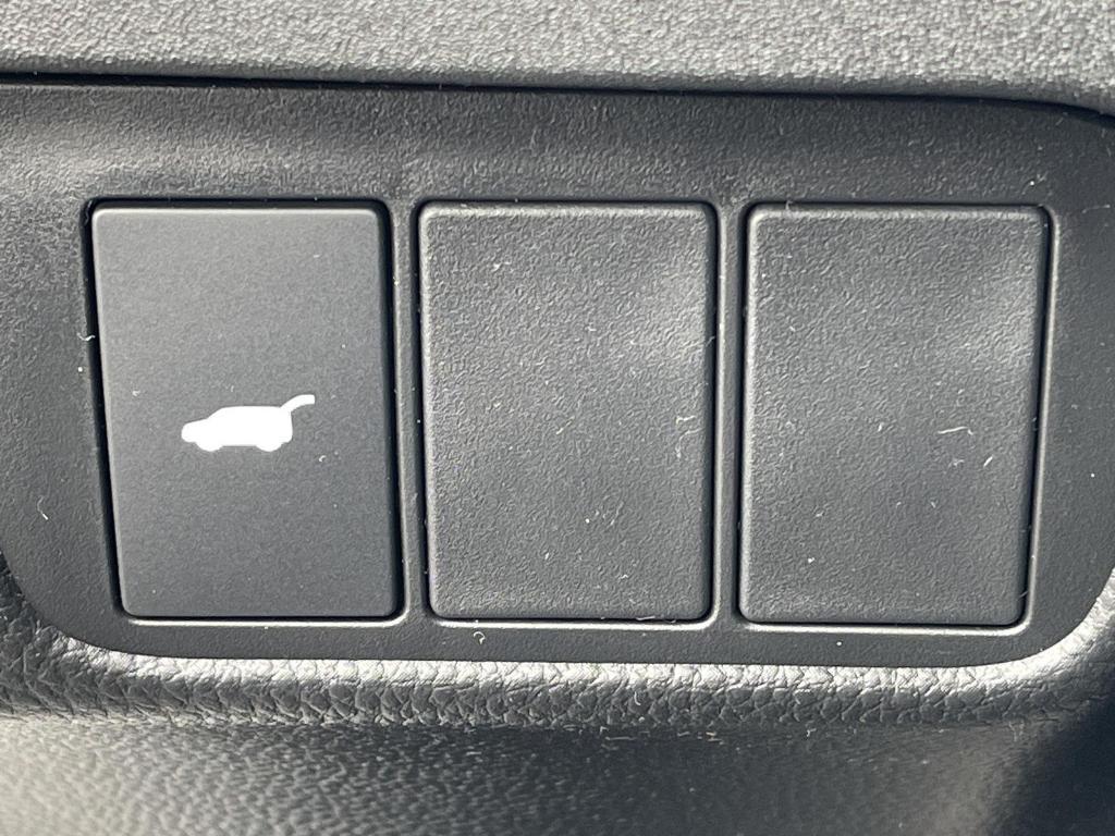 new 2026 Honda CR-V Hybrid car, priced at $40,650