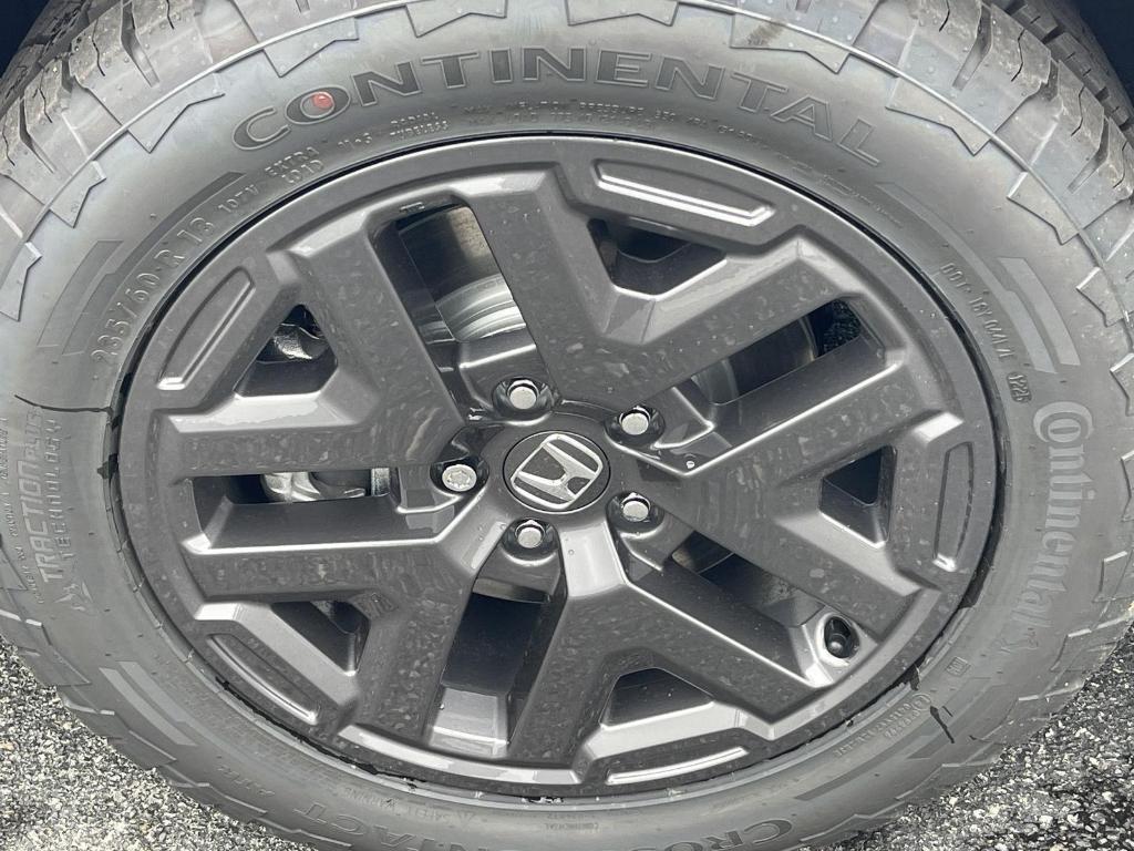 new 2026 Honda CR-V Hybrid car, priced at $40,650