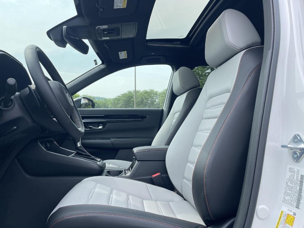 new 2026 Honda CR-V Hybrid car, priced at $44,100