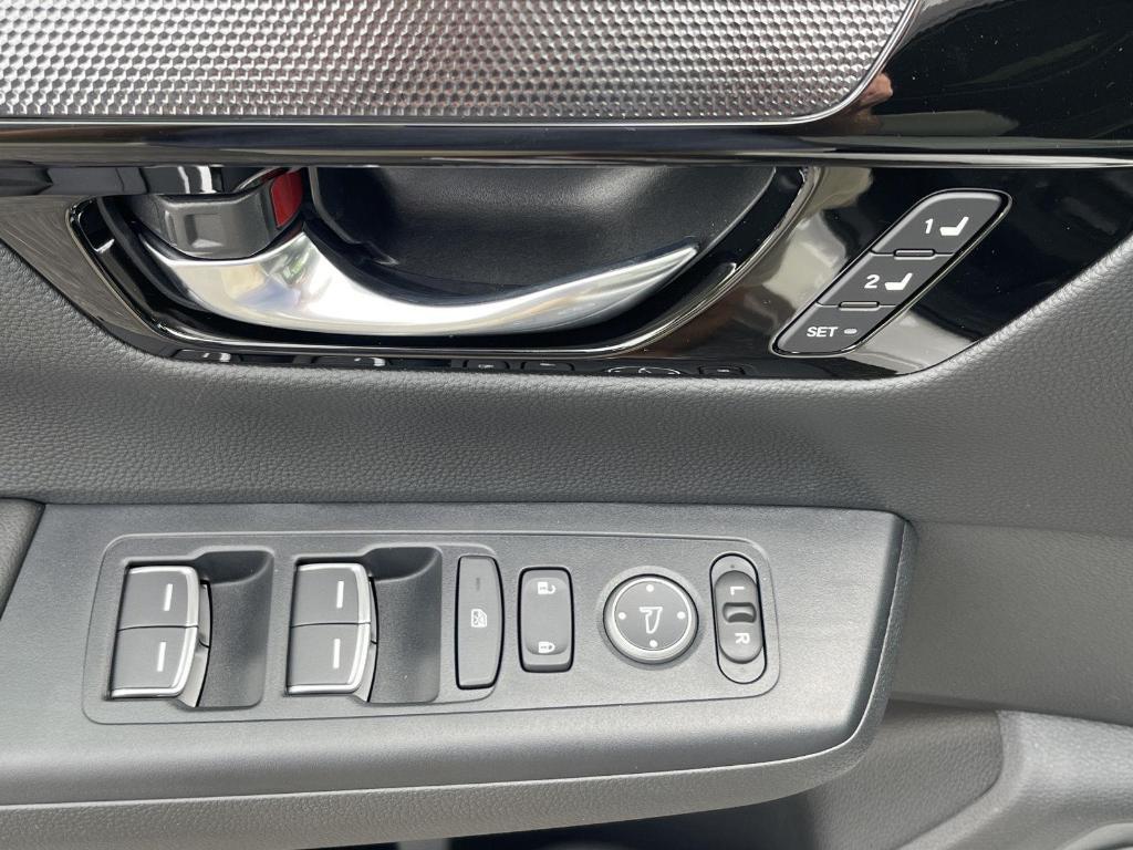 new 2026 Honda CR-V Hybrid car, priced at $44,100