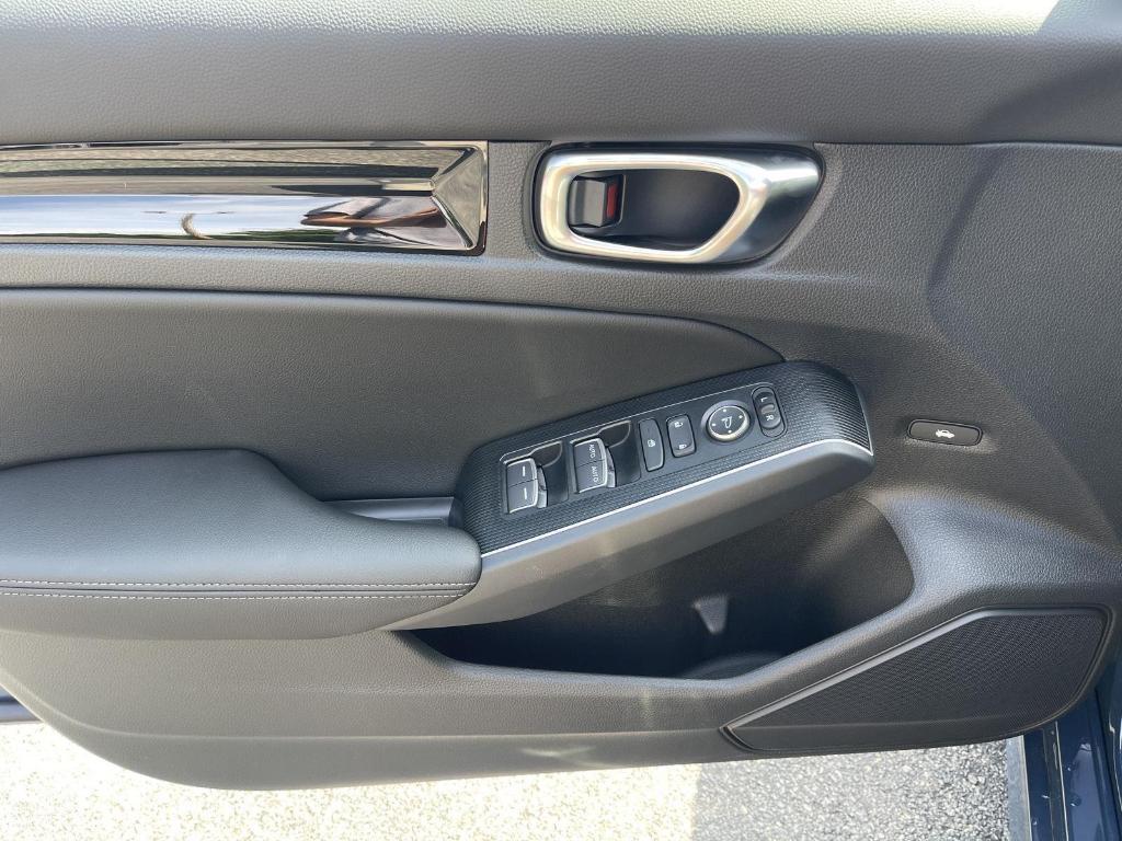 new 2026 Honda Civic Hybrid car, priced at $33,945