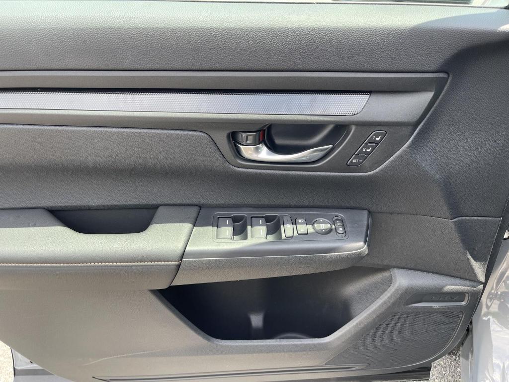 new 2026 Honda CR-V Hybrid car, priced at $40,565