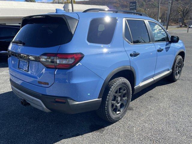 new 2025 Honda Pilot car, priced at $51,730