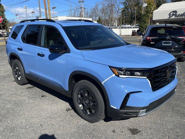 new 2025 Honda Pilot car, priced at $51,730