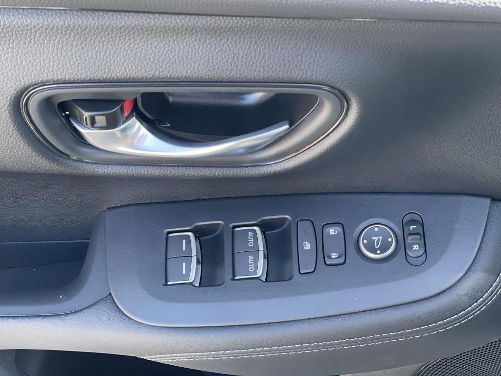 new 2025 Honda HR-V car, priced at $31,822