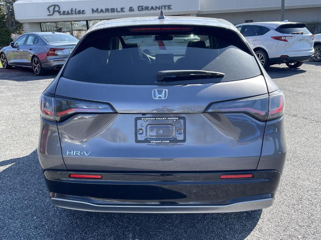 new 2025 Honda HR-V car, priced at $32,395