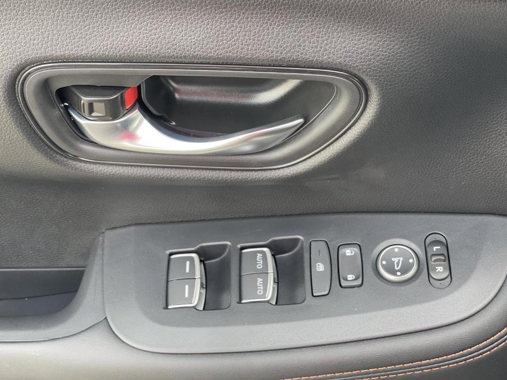 new 2025 Honda HR-V car, priced at $30,850