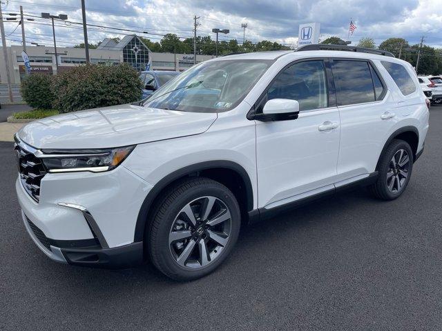 new 2025 Honda Pilot car, priced at $51,150